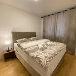 Urban Panorama Apartmán *
