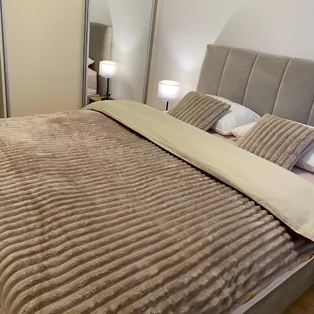 Urban Panorama アパート